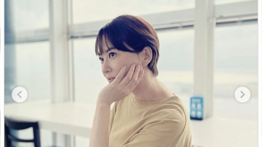 鈴木砂羽顔変わった