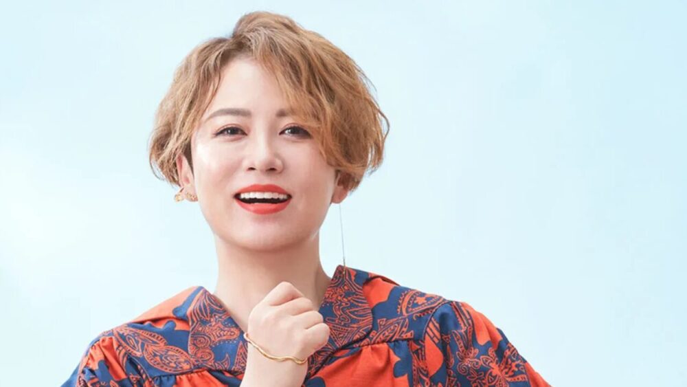 鈴木砂羽顔変わった