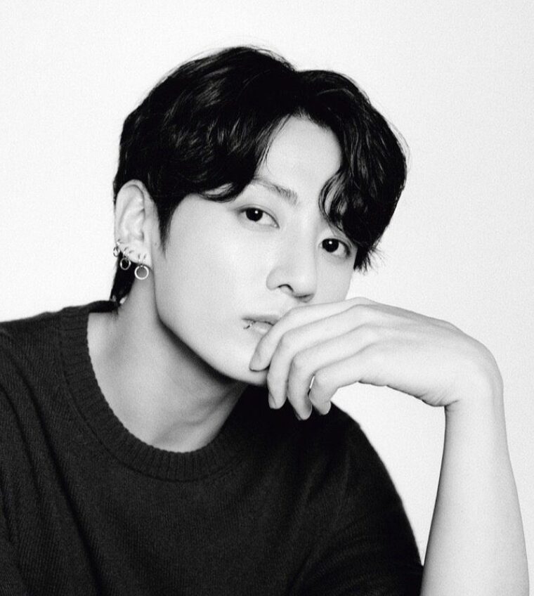 ジョングク 顔変わった