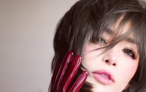 2025最新画像！浜崎あゆみの顔変わった？