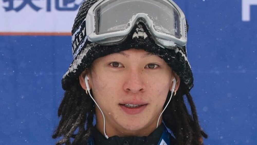 平野歩夢顔変わった