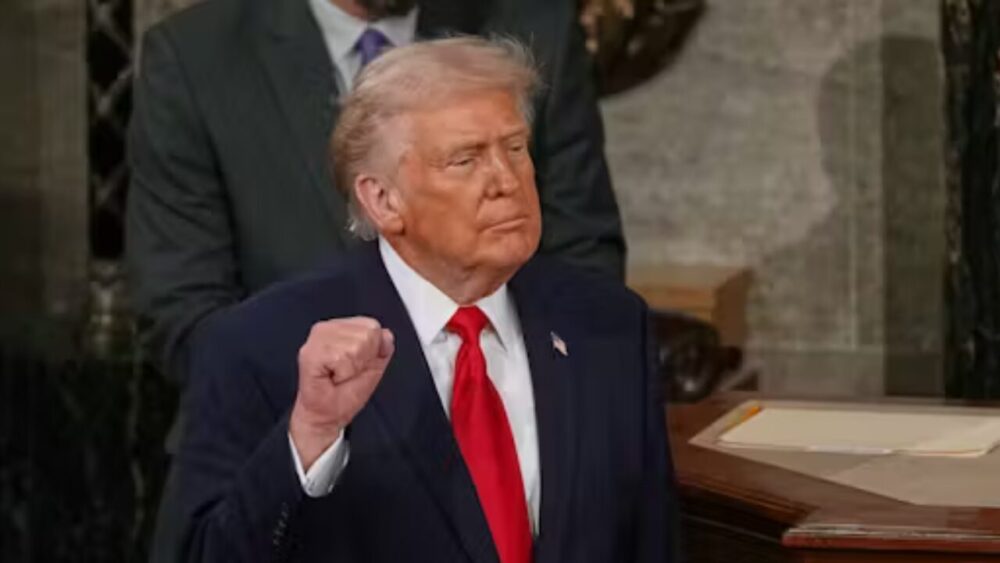 トランプ顔変わった