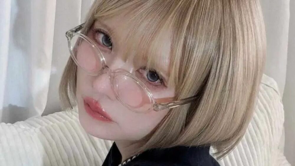 益若つばさ顔変わった