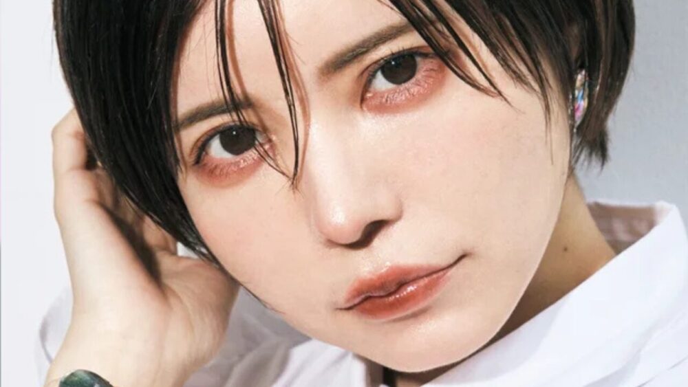 益若つばさ顔変わった